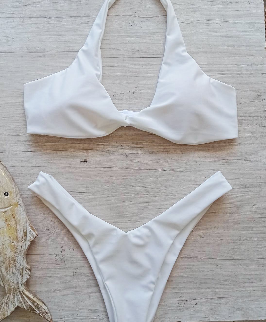 Nudd blanco hueso
