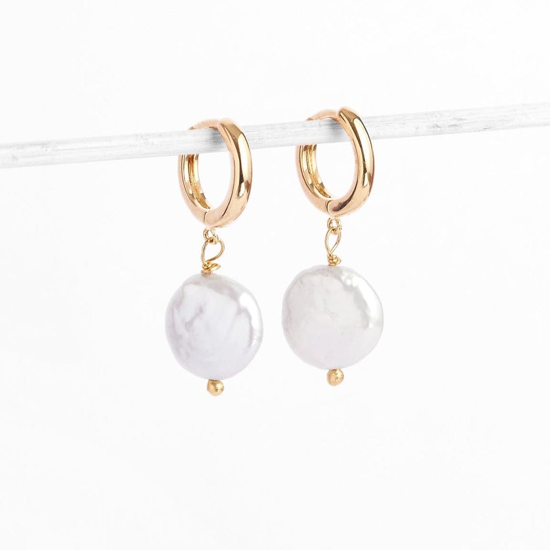 Aros perla de río enchape oro 18k