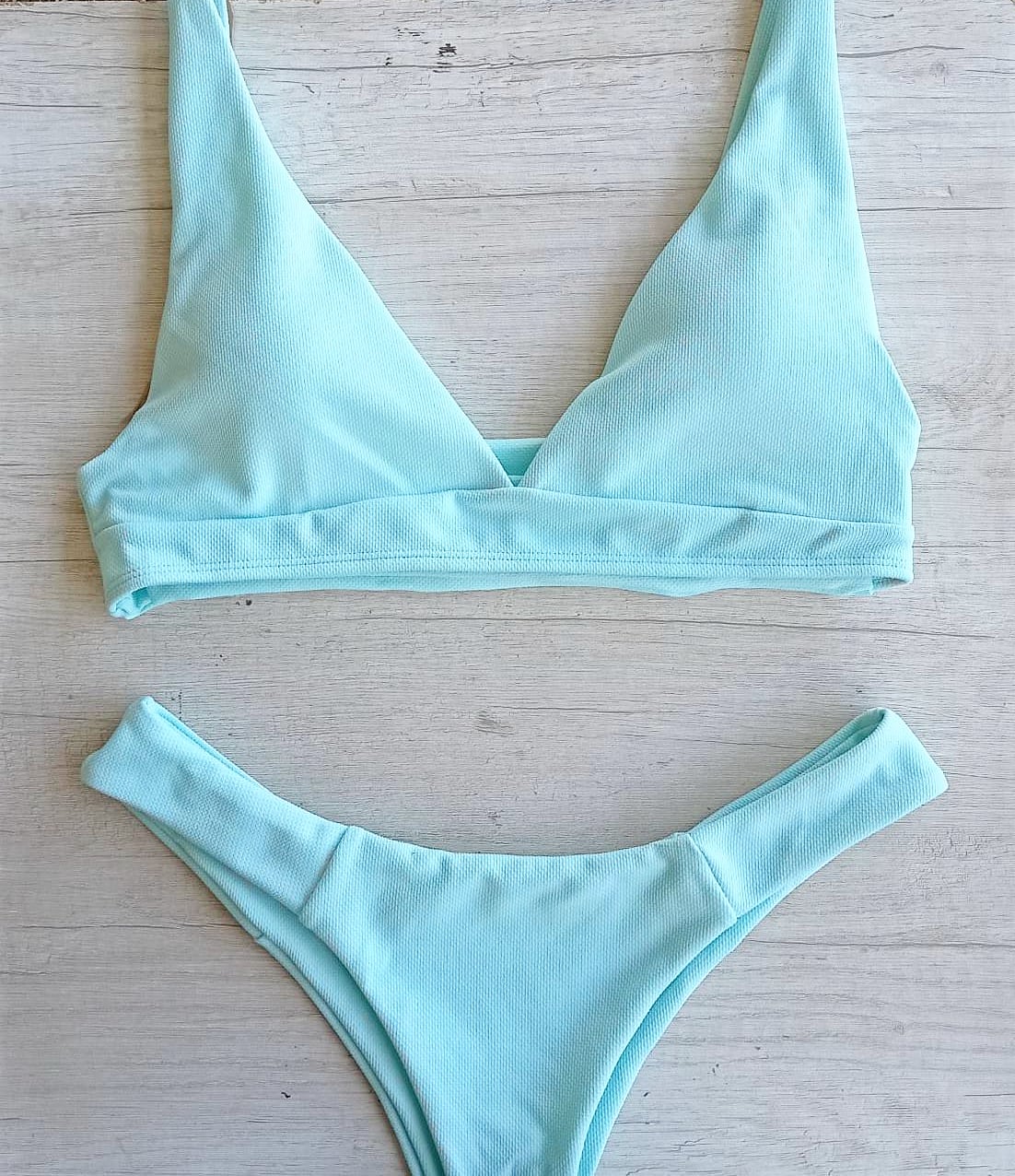Tropical verde agua