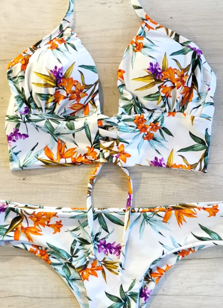 Top Crossed Tropical