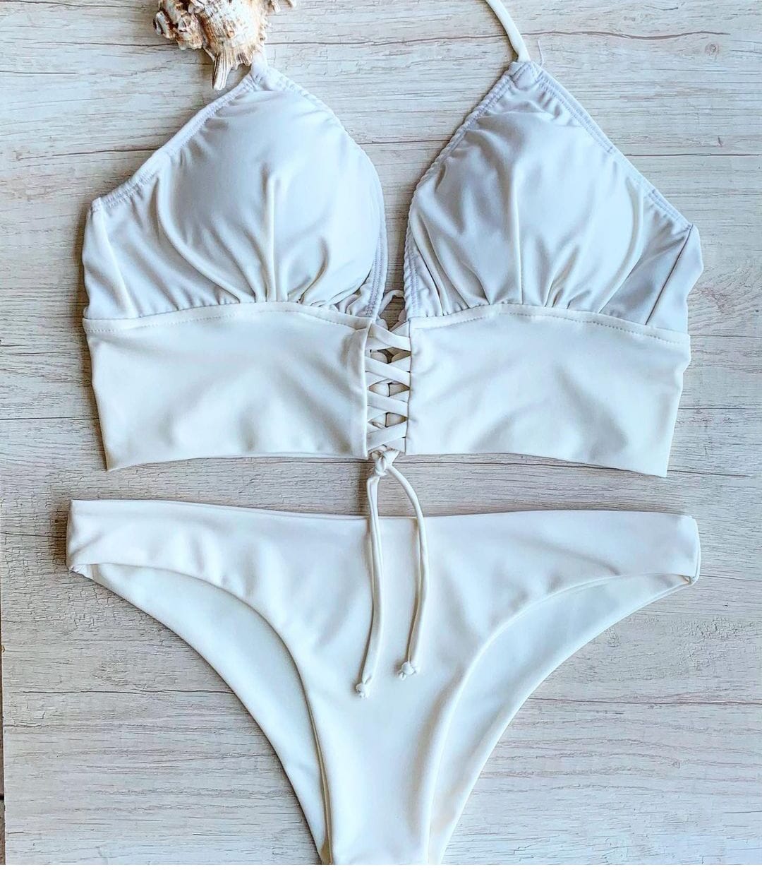 Top Crossed Blanco marfil